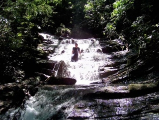 Baja por las cascadas